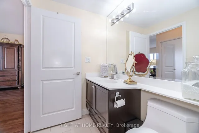 Additional image 21 of 60 Absolute Ave Unit 3301