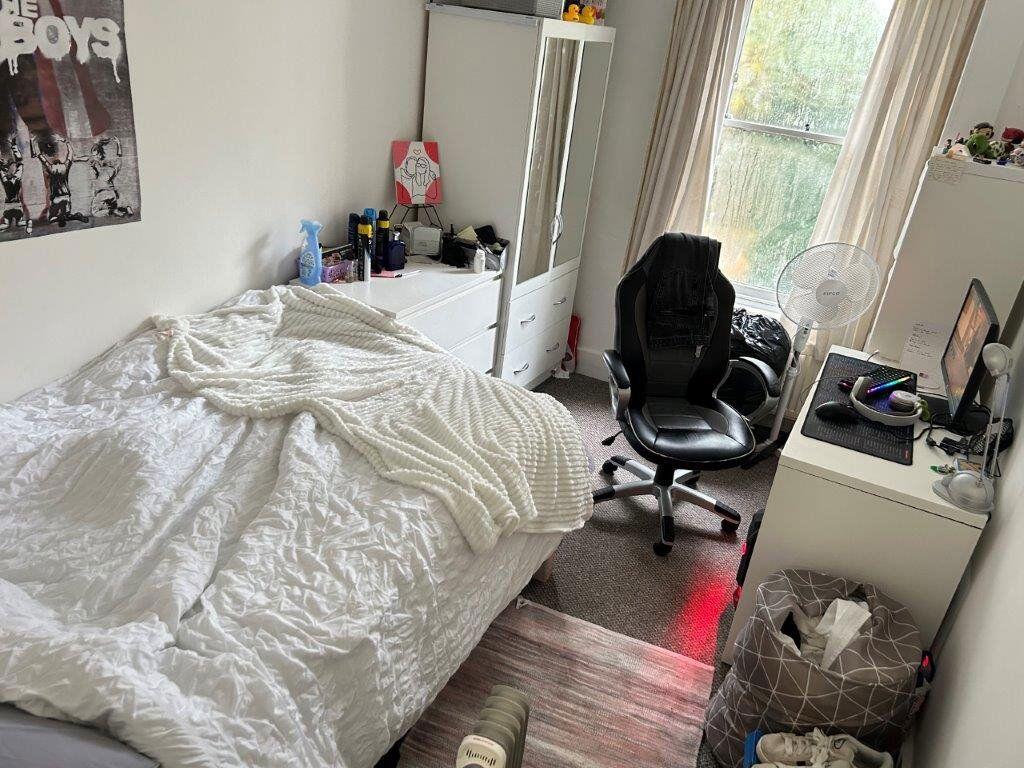 Additional image 29 of St Johns Lane, Canterbury Ref - 1205