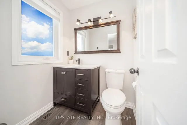 Additional image 16 of 1722 Samuelson Circ