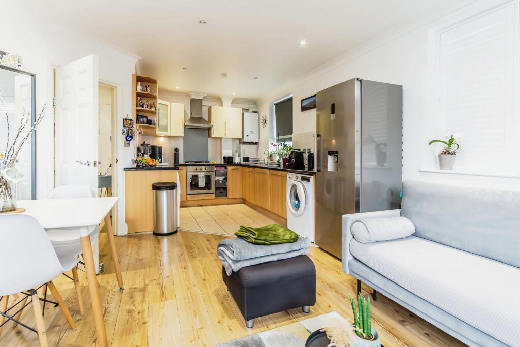 Additional image 7 of Thornton Road, Thornton Heath, CR7