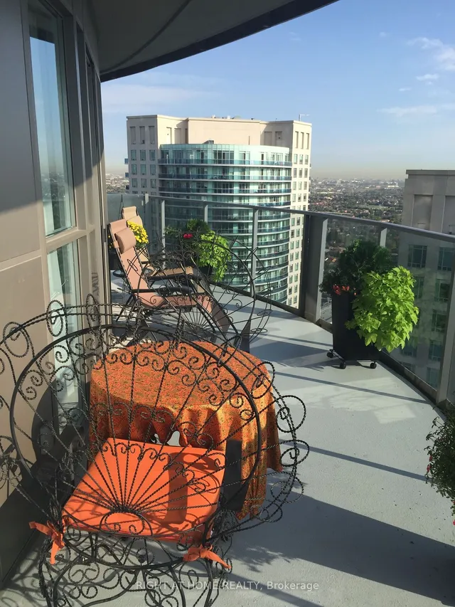 Additional image 27 of 60 Absolute Ave Unit 3301