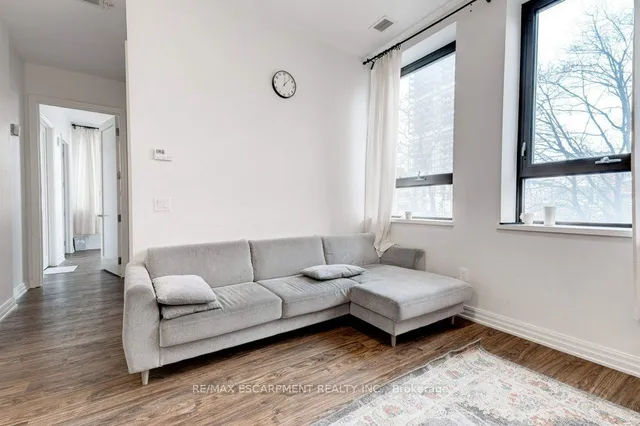 Additional image 14 of 112 King St Unit 203