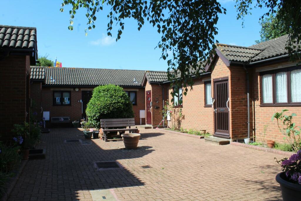 Additional image 3 of Bletchingley Close, Thornton Heath, CR7