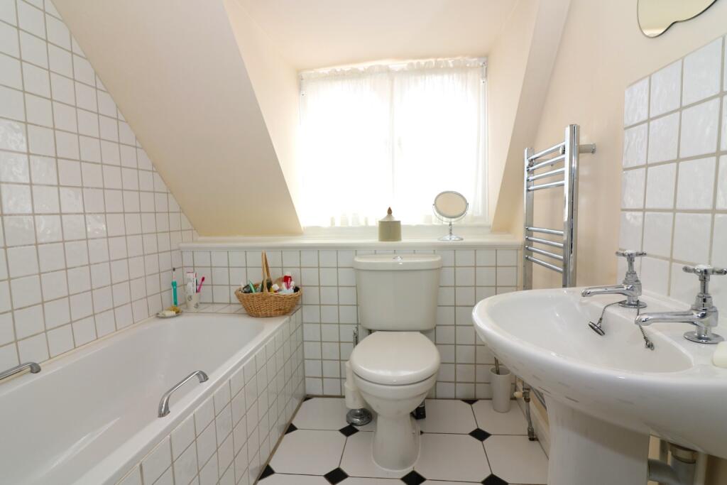 Additional image 21 of New Street, Sandwich