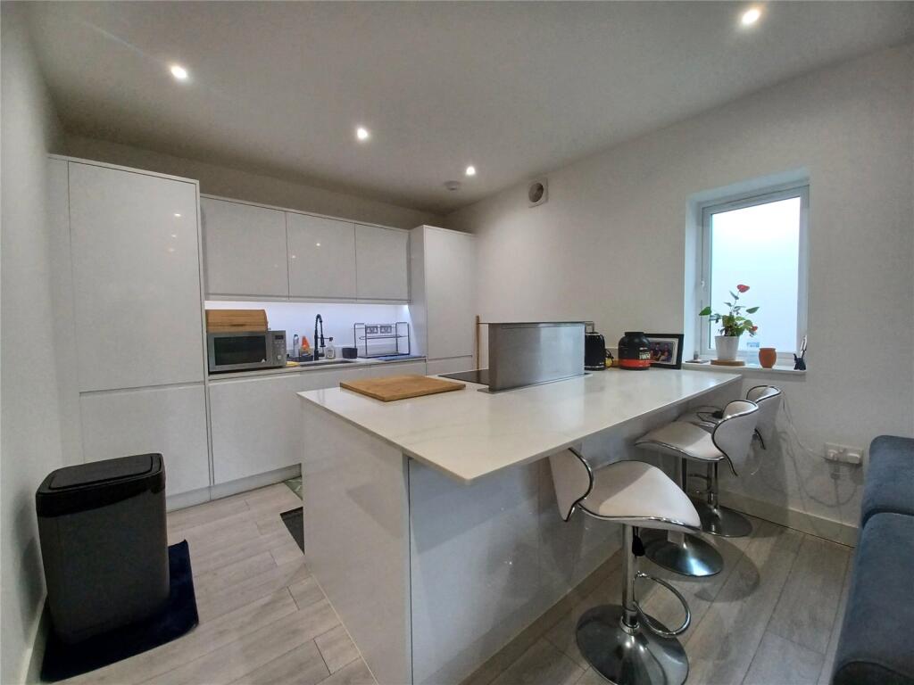 Additional image 4 of Brighton Road, Purley, CR8