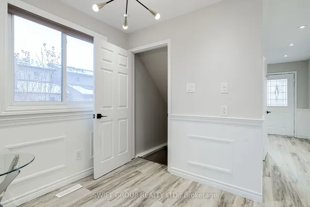 Additional image 25 of 2 Buffalo Crt