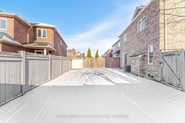 Additional image 32 of 615 Garden Walk