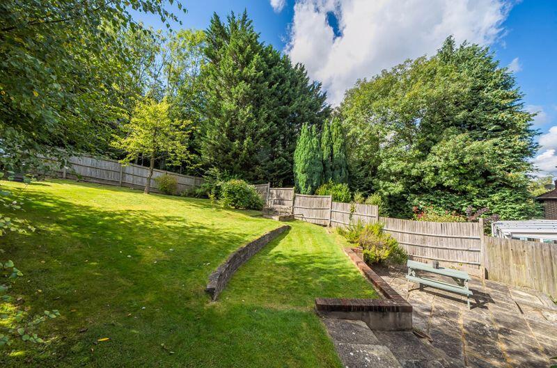 Additional image 8 of Barn Crescent, Riddlesdown, Purley