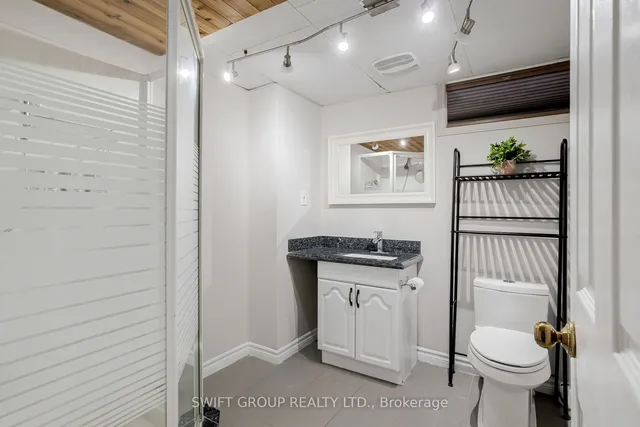 Additional image 30 of 2 Buffalo Crt