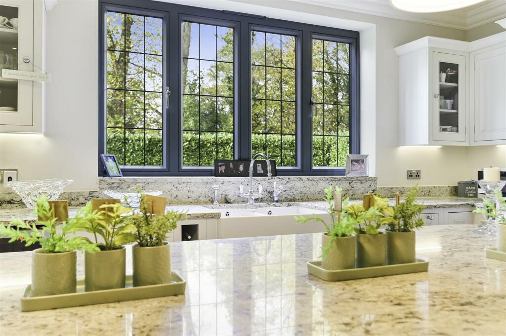 Additional image 10 of Woodcote Park Avenue, Purley