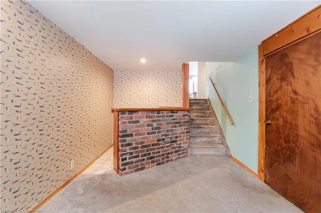 Additional image 32 of 50 Fairway Dr