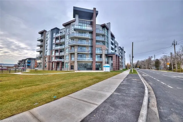 Additional image 10 of 600 North Service Rd Unit 108