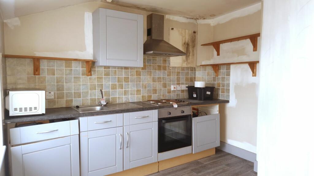 Additional image 4 of Flat 3, 76 Chatham Street, Ramsgate, Kent, CT11 7QB