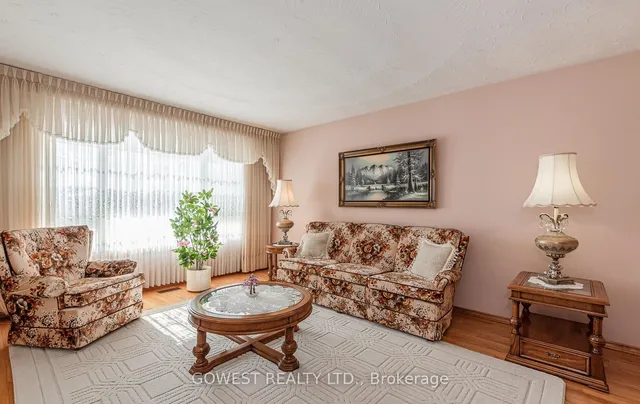 Additional image 8 of 19 Village Dr