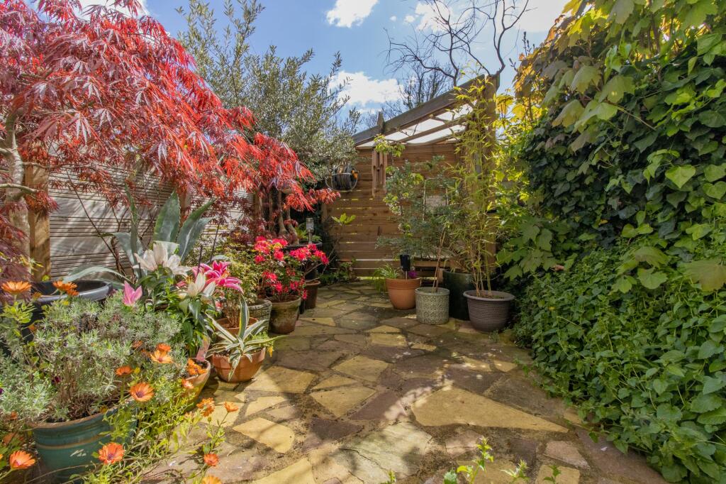 Additional image 10 of The Vale, Wood Bury, CT10