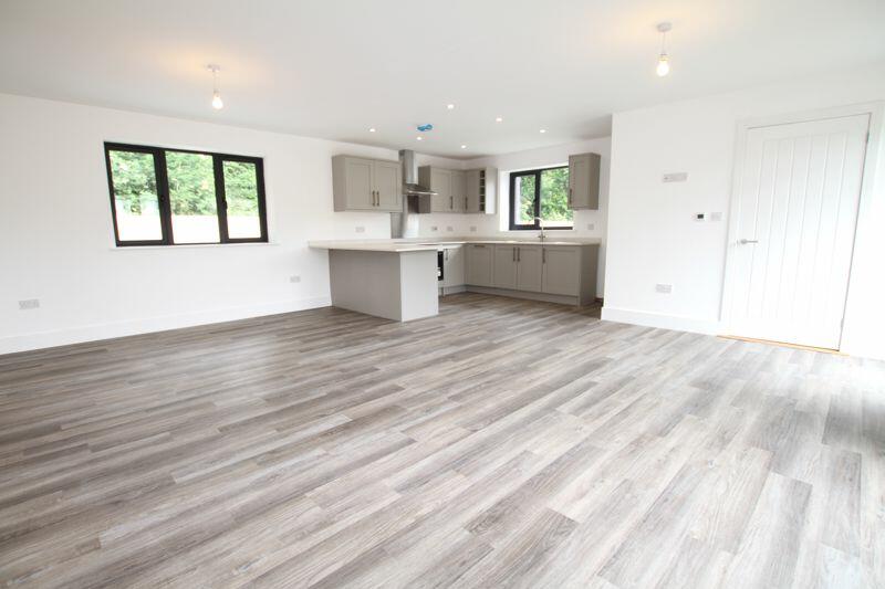 Additional image 3 of Walmer