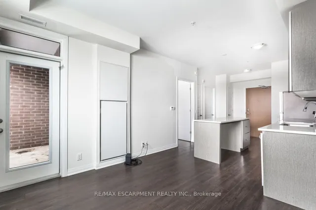 Additional image 16 of 1105 Leger Way Unit 211