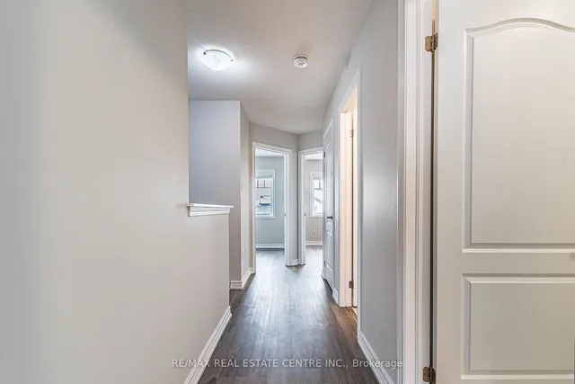 Additional image 33 of 10 Utter Pl