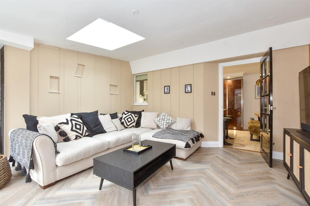 Additional image 15 of Lanthorne Road, Broadstairs, Kent