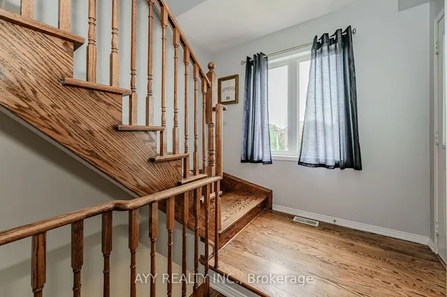 Additional image 12 of 47 Glenashton Dr Unit 4