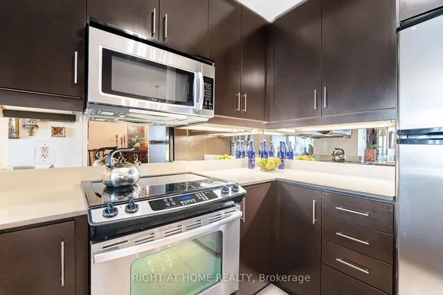 Additional image 10 of 60 Absolute Ave Unit 3301