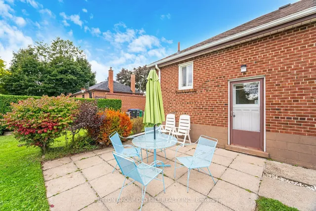 Additional image 26 of 656 Hyacinthe Blvd