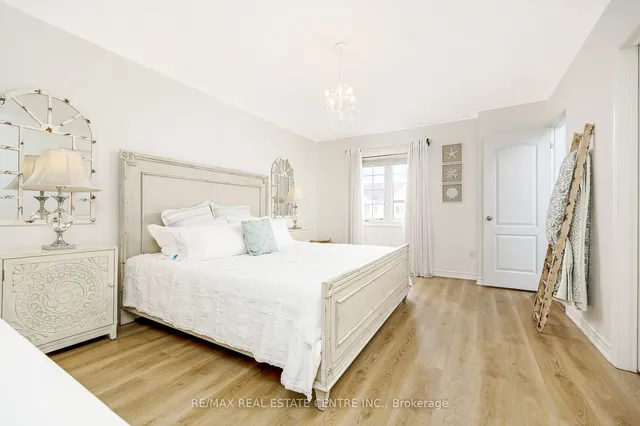 Additional image 27 of 743 Agnew Cres