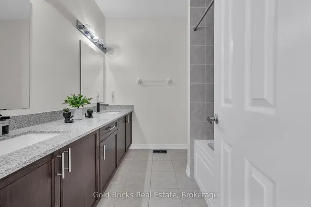 Additional image 28 of 18 Germain Circ