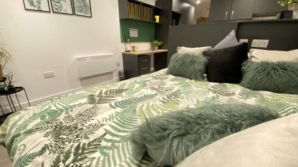 Additional image 12 of 8 Griffin Westgate One: 3675