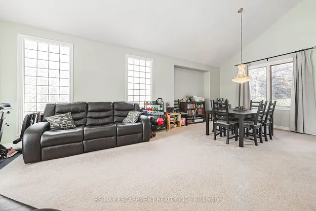 Additional image 15 of 48 Riviera Rdge