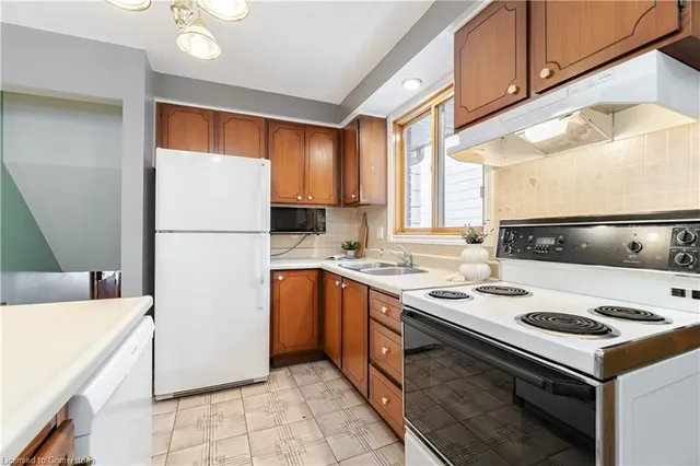 Additional image 15 of 50 Fairway Dr