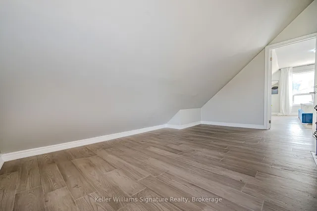 Additional image 27 of 39 Alanson St