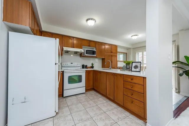 Additional image 14 of 719 Stonebridge Ave