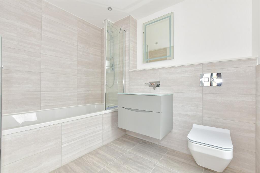 Additional image 5 of Ocean View, Fitzroy Avenue, Broadstairs, Kent