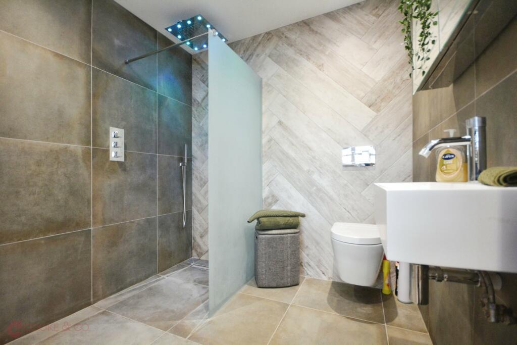 Additional image 18 of Monkton Road, Minster