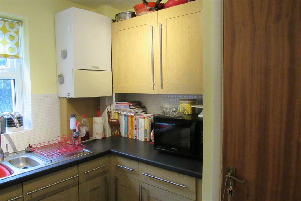 Additional image 10 of Rochester Avenue, Canterbury