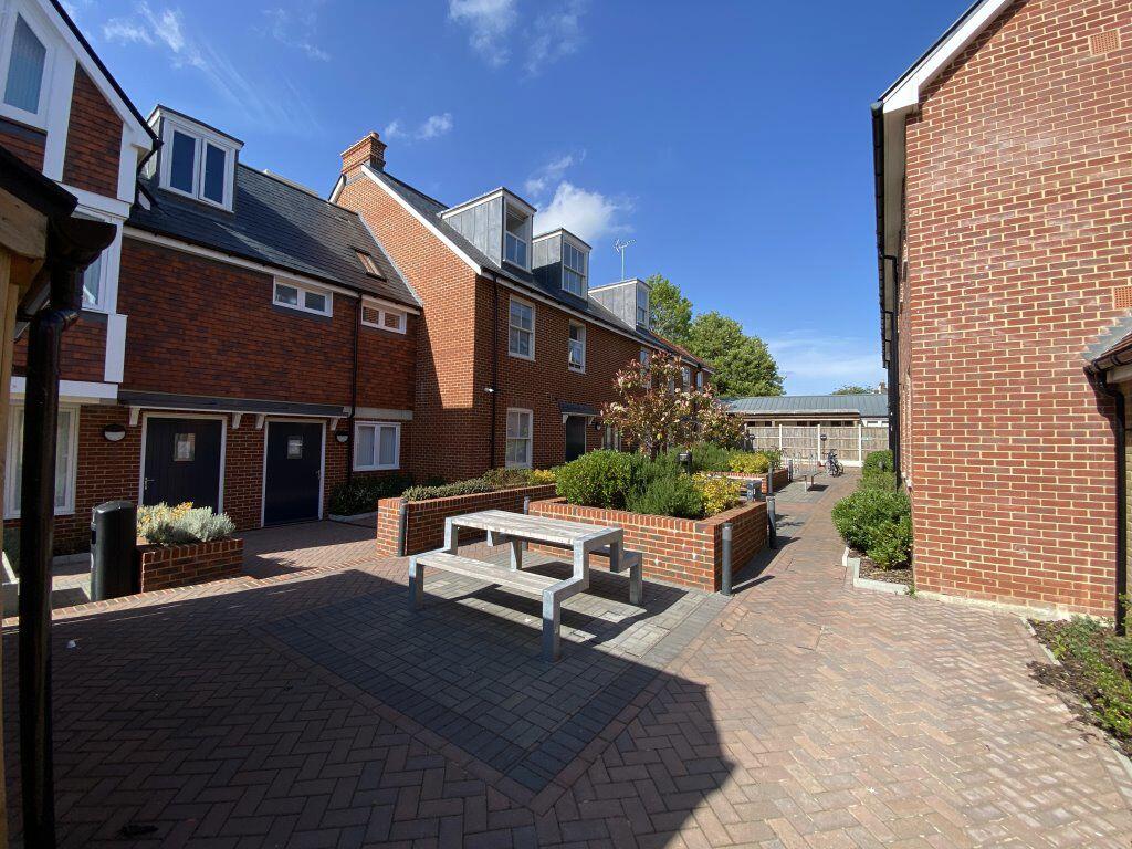 Additional image 9 of 3 Queningate Mews Ref - 3448