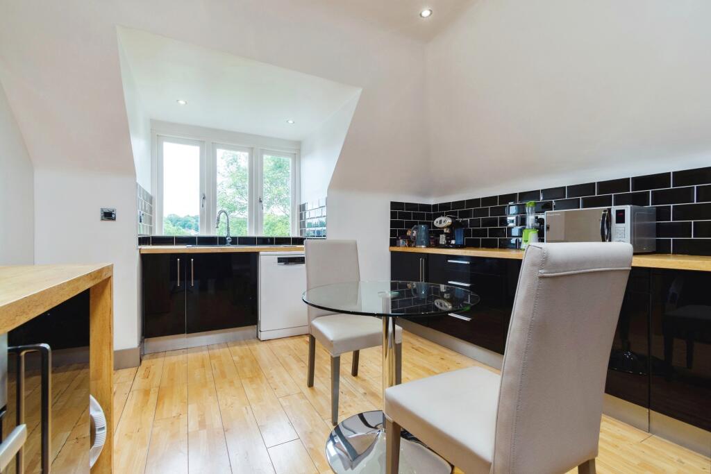 Additional image 10 of Sherwood Oaks, 13 Frensham Road, Kenley, Surrey, CR8