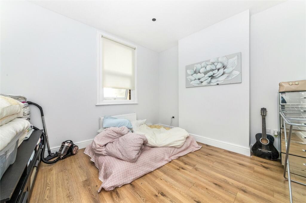 Additional image 5 of Flat 3, 10 Cotford Road, Thornton Heath, CR7