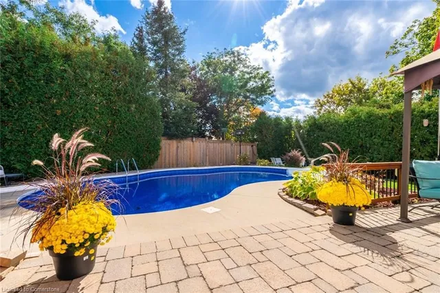 Additional image 41 of 75 Chatsworth Cres