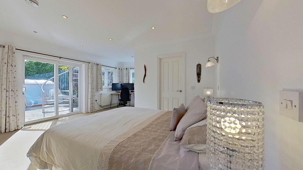 Additional image 25 of Marine Drive, Broadstairs, CT10 3LU