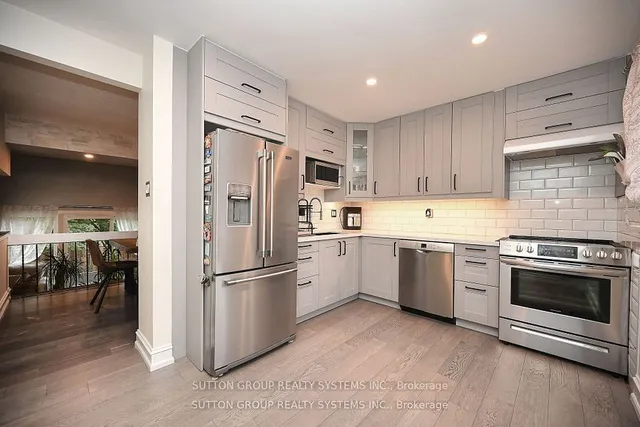 Additional image 16 of 400 Bloor St Unit 68