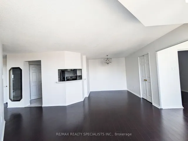 Additional image 8 of 50 Kingsbridge Garden Circ Unit 1807