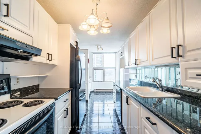 Additional image 17 of 75 Queen St Unit 1804