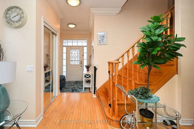 Additional image 5 of 918 Khan Cres