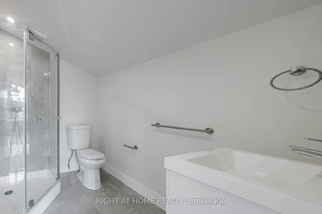 Additional image 16 of 690 Hillman Cres