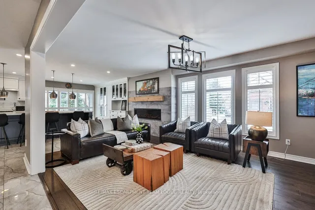 Additional image 4 of 353 Canyon Cres