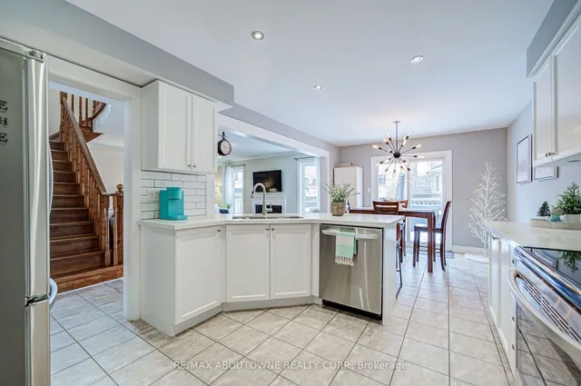 Additional image 11 of 2116 Newell Cres