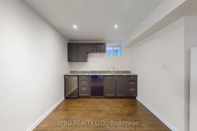 Additional image 37 of 730 Bolingbroke Dr