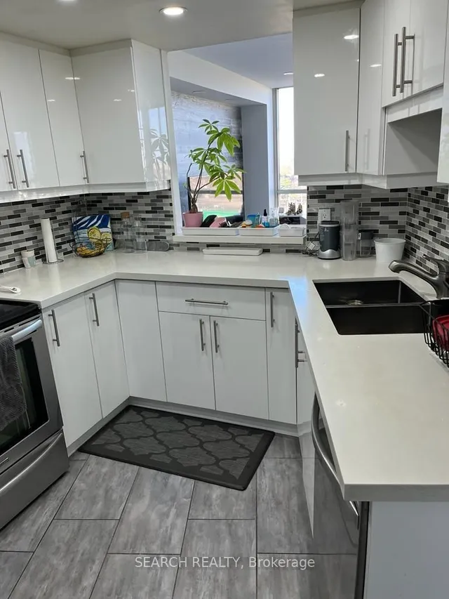 Additional image 8 of 1360 Rathburn Rd Unit 906